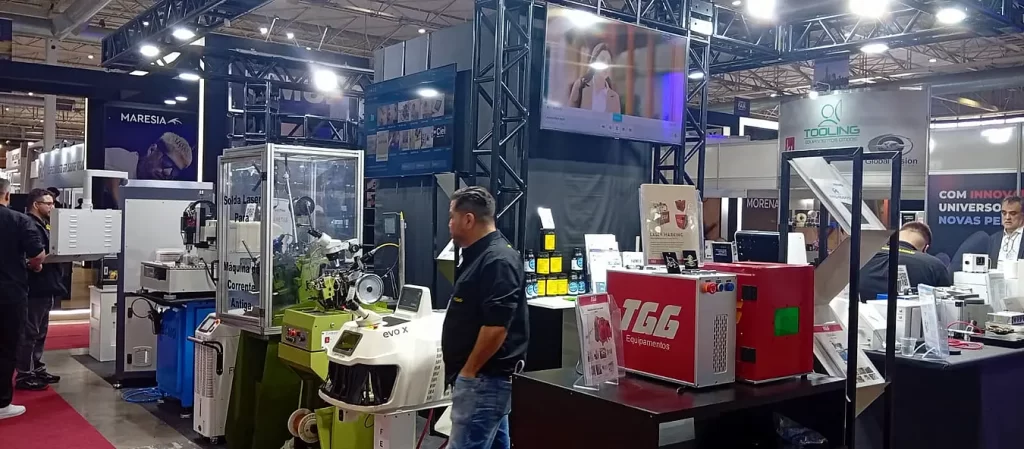 Ajorsul Fair Mercoóptica 2025 | FESMO apresenta soluções em impressão 3D no evento