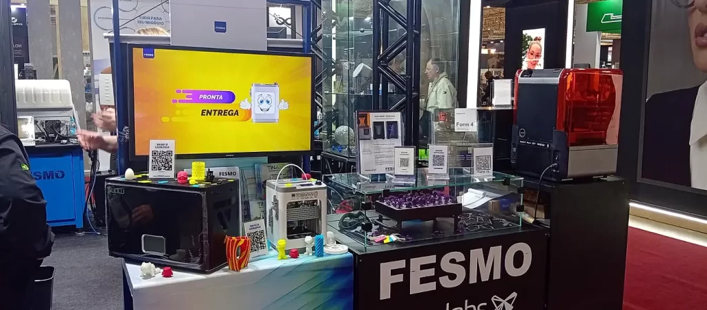 Ajorsul Fair Mercoóptica 2025 | FESMO apresenta soluções em impressão 3D no evento
