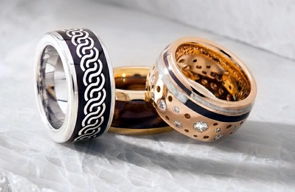 Materiais da Invicon Chemical Solutions: Inovação e cor no design de Joias