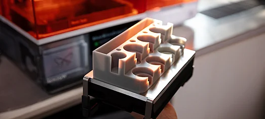 Form Studio 1 - Impressão 3D de resina nivel profissional